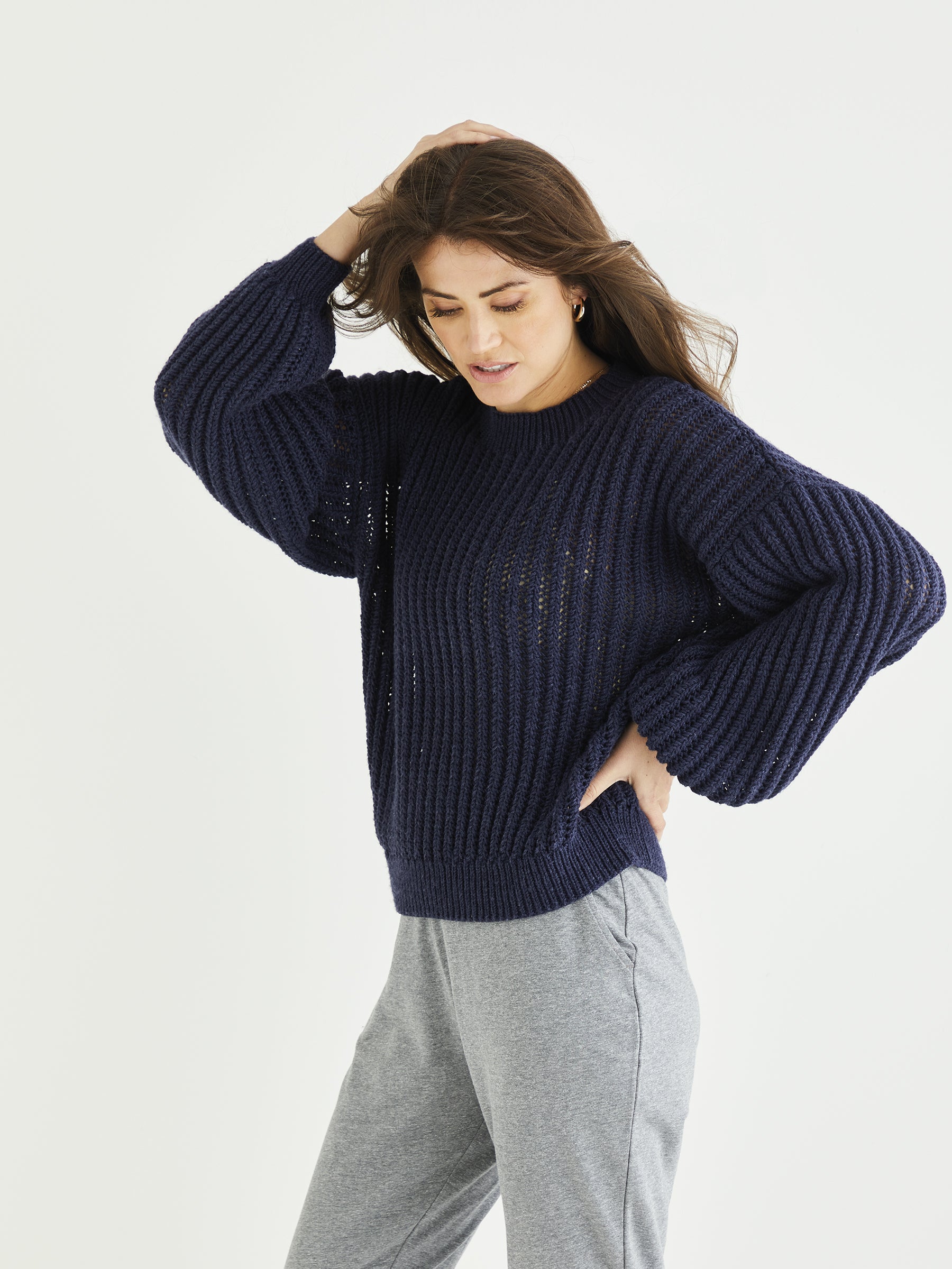 Sirdar: 10557 DK Sweater