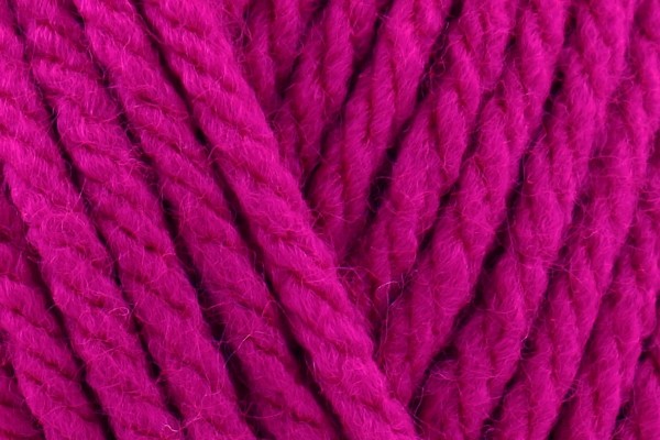 Hayfield Bonus Chunky - Electric Pink 572 - 100g
