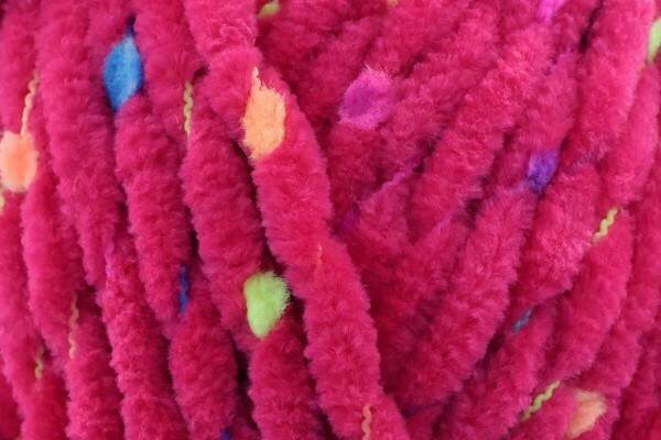 Yumtastic 5965 Raspberry Ripple Chenille Yarn