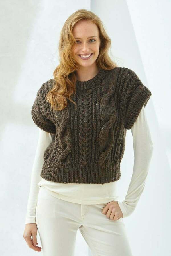 King Cole 6577 Sweater and Slipover in Chunky Tweed Leaflet