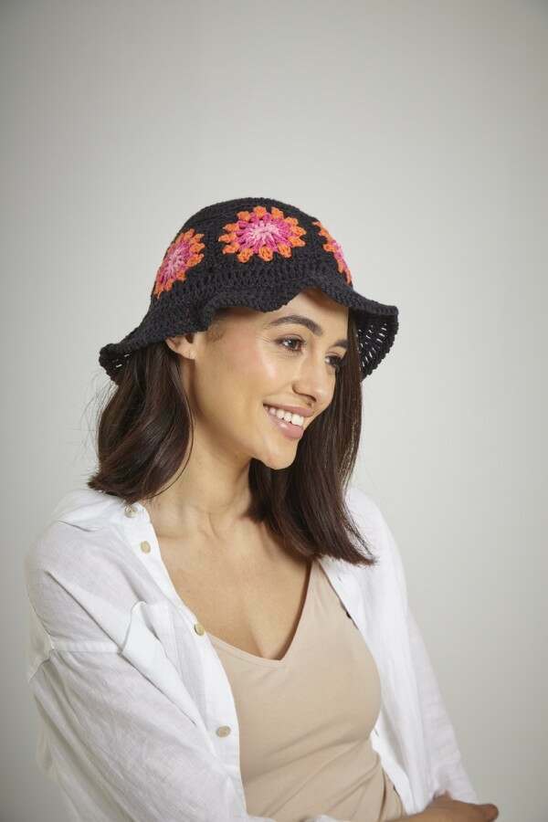 King Cole 6398 Crochet Bucket Hats in Cottonsoft DK Leaflet