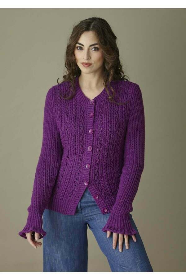 King Cole 6470 Sweater and Cardigan in Cottonsoft DK Leaflet