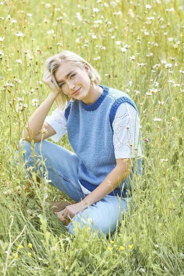 King Cole 6408 Sweater and Tank Top in Dalesway Chunky Leaflet