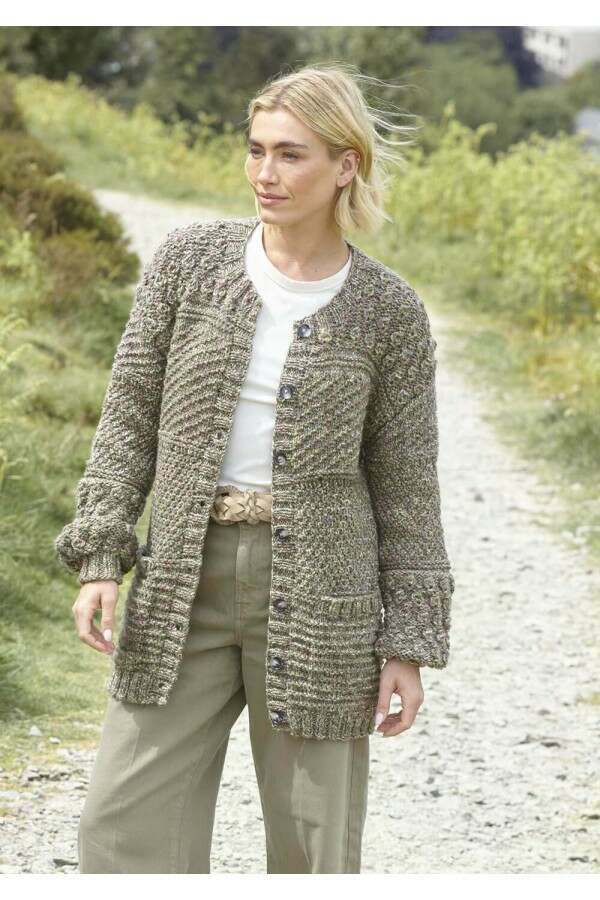 King Cole 6571 Jackets in Dalesway Moors Chunky Leaflet