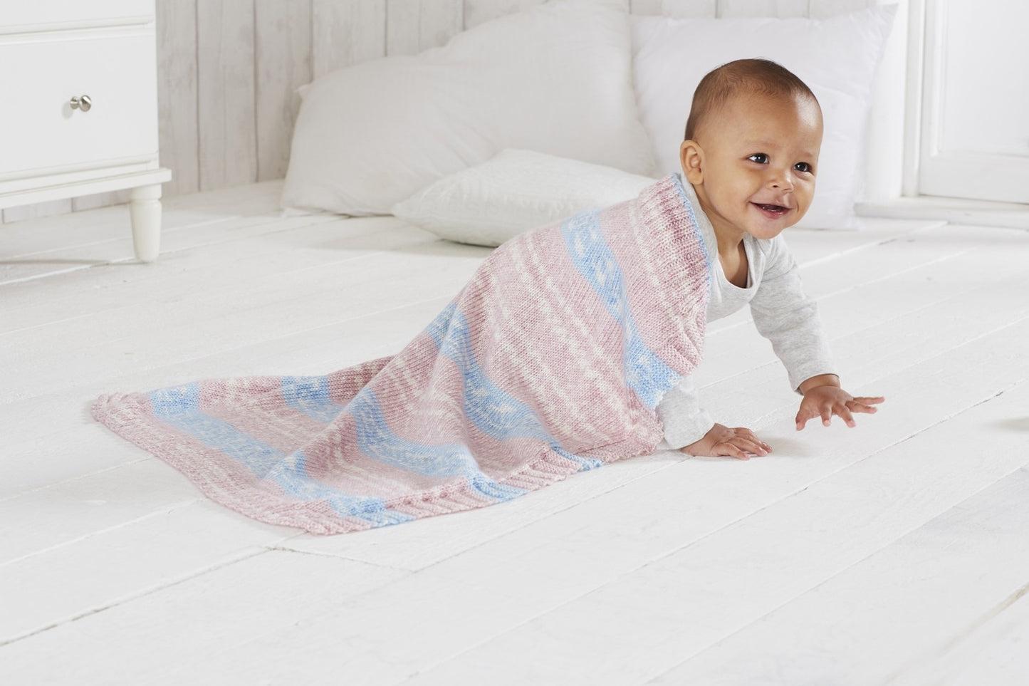King Cole 5695 Blankets in Fjord DK leaflet