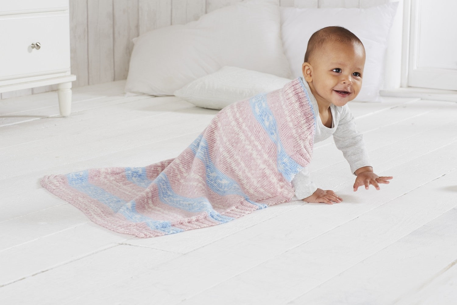 King Cole 5695 Blankets in Fjord DK leaflet