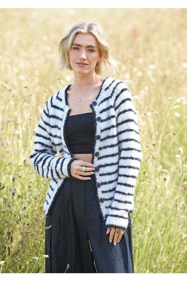 King Cole 6591 Cardigan and Sweater in Flair Solo Chunky Leaflet