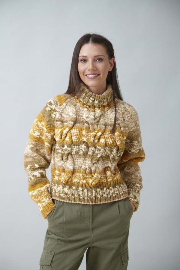 King Cole 6270 Cable Sweaters in Nordic Chunky Leaflet