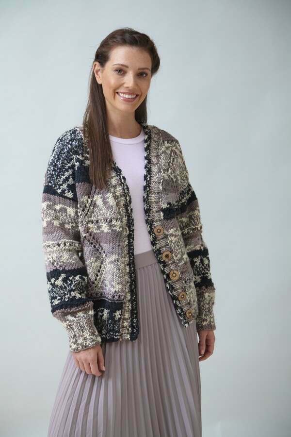 King Cole 6271 Sweater Or Cardigan With Lace Detail in Nordic Chunky Pattern