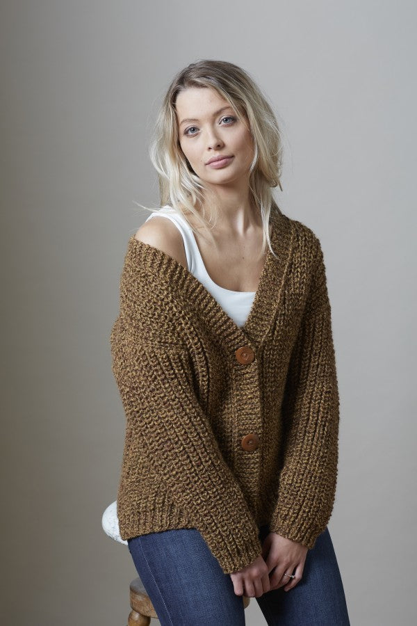 King Cole 5676 Cardigan and Sweater in Big Value Poplar Chunky Leaflet