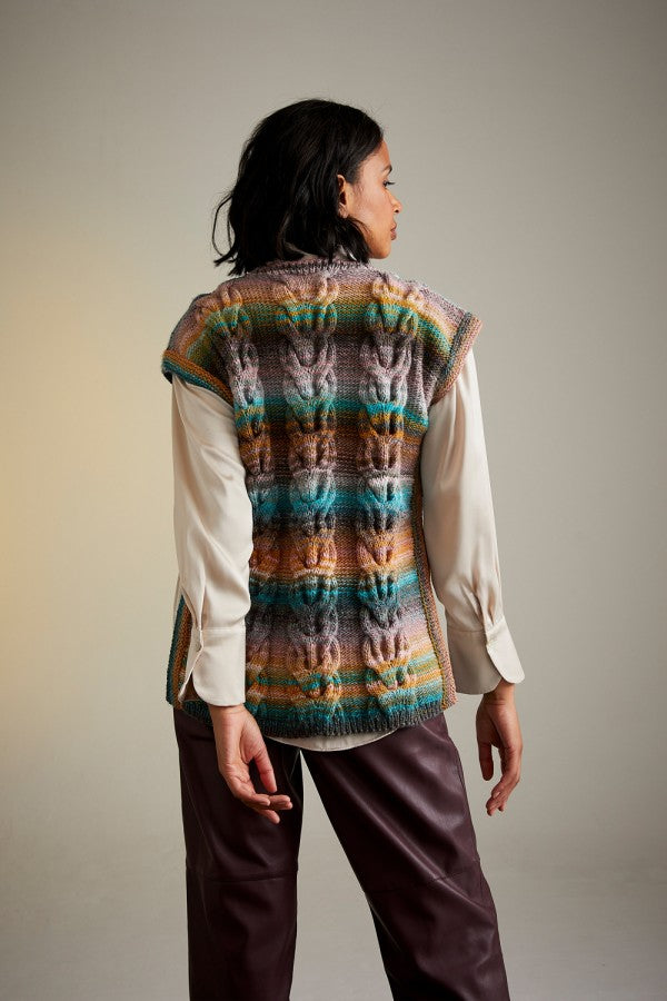 Sirdar 10717 Tunic in Jewelspun Booklet