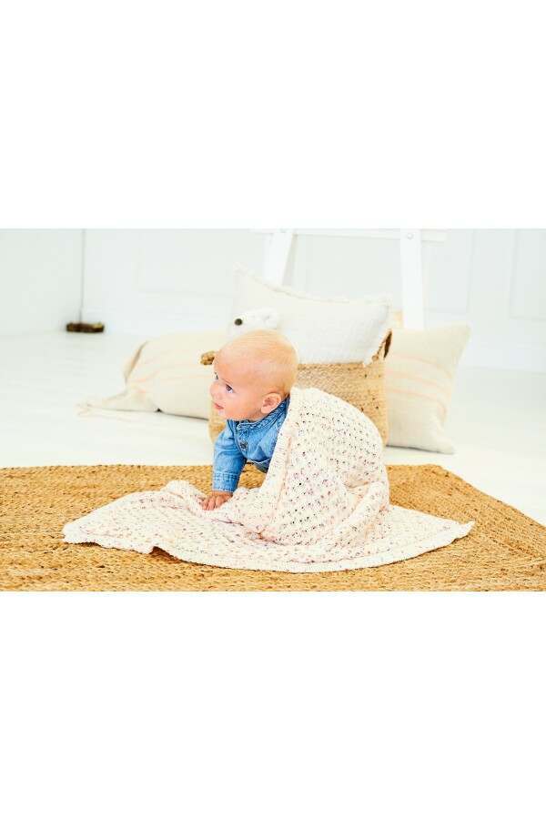 Stylecraft 10201 Sweater, Hat and Blanket in Bambino Dotty DK Leaflet