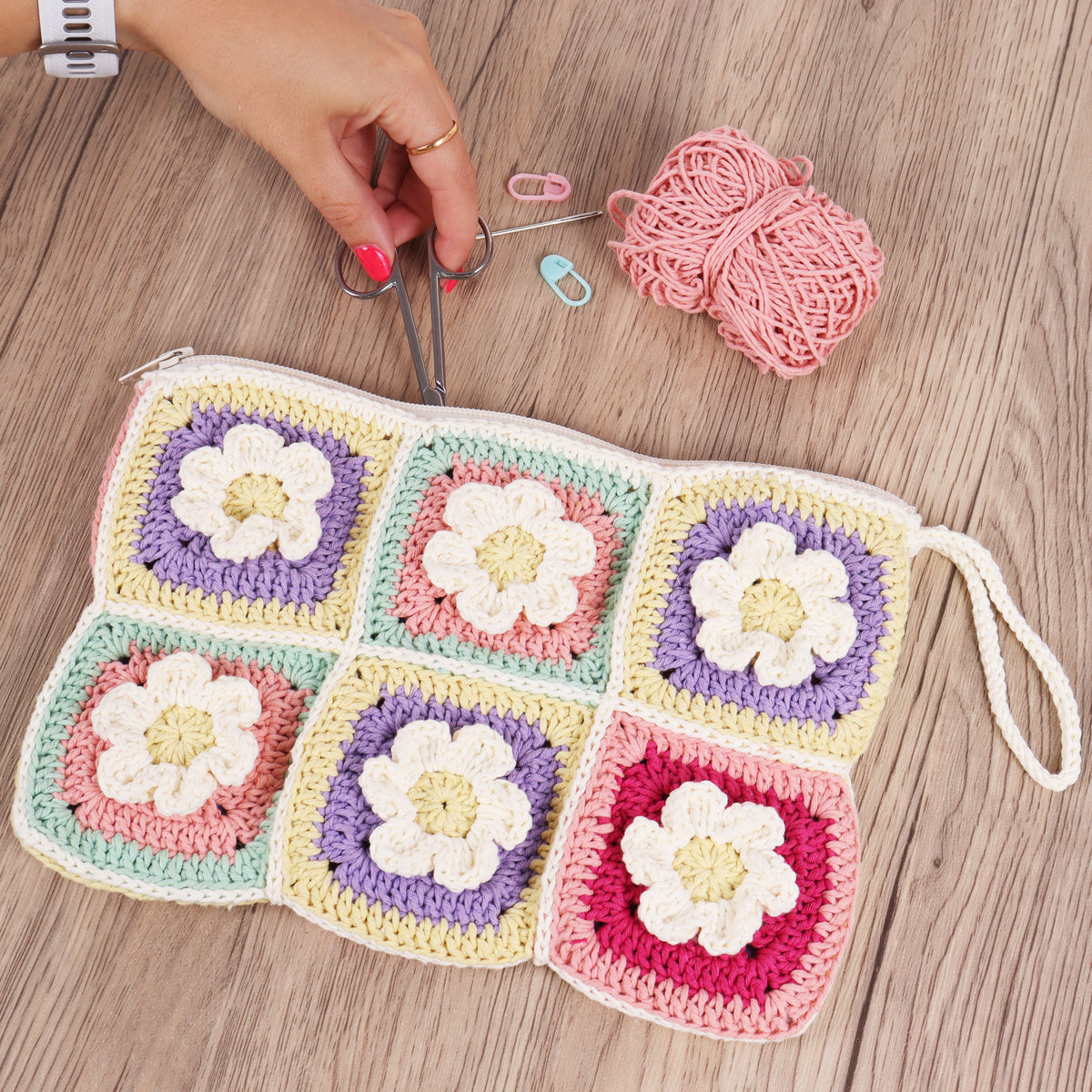 Bag with Zip Crochet Kit