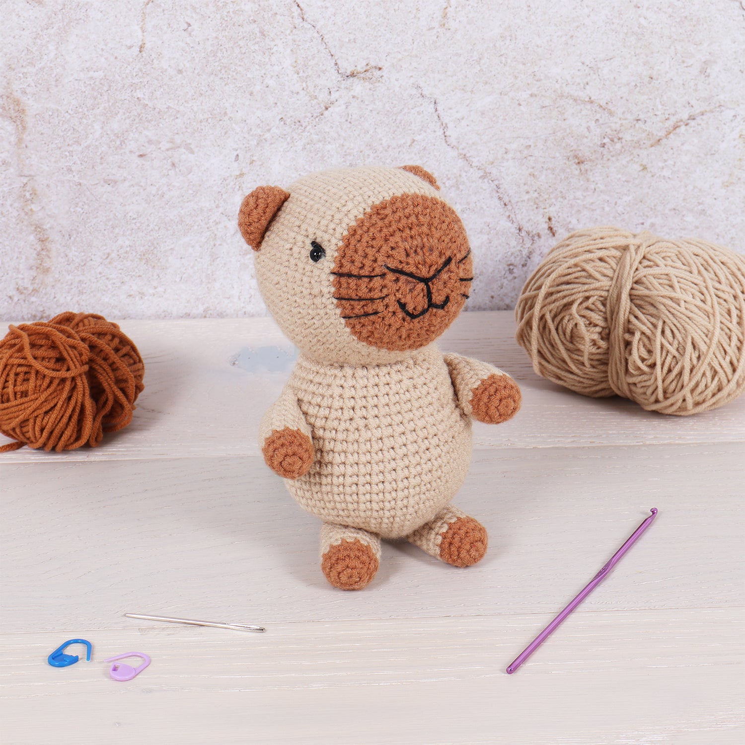 Capybara Amigurumi Crochet Kit