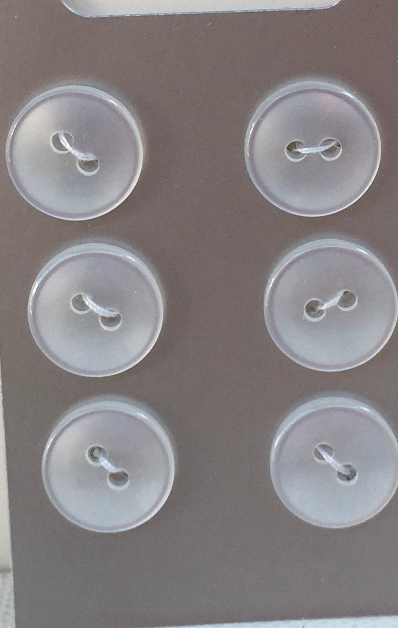 BUT010 White Medium Plastic Buttons