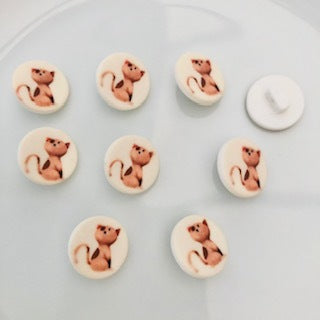 Cat Button 15mm Cream