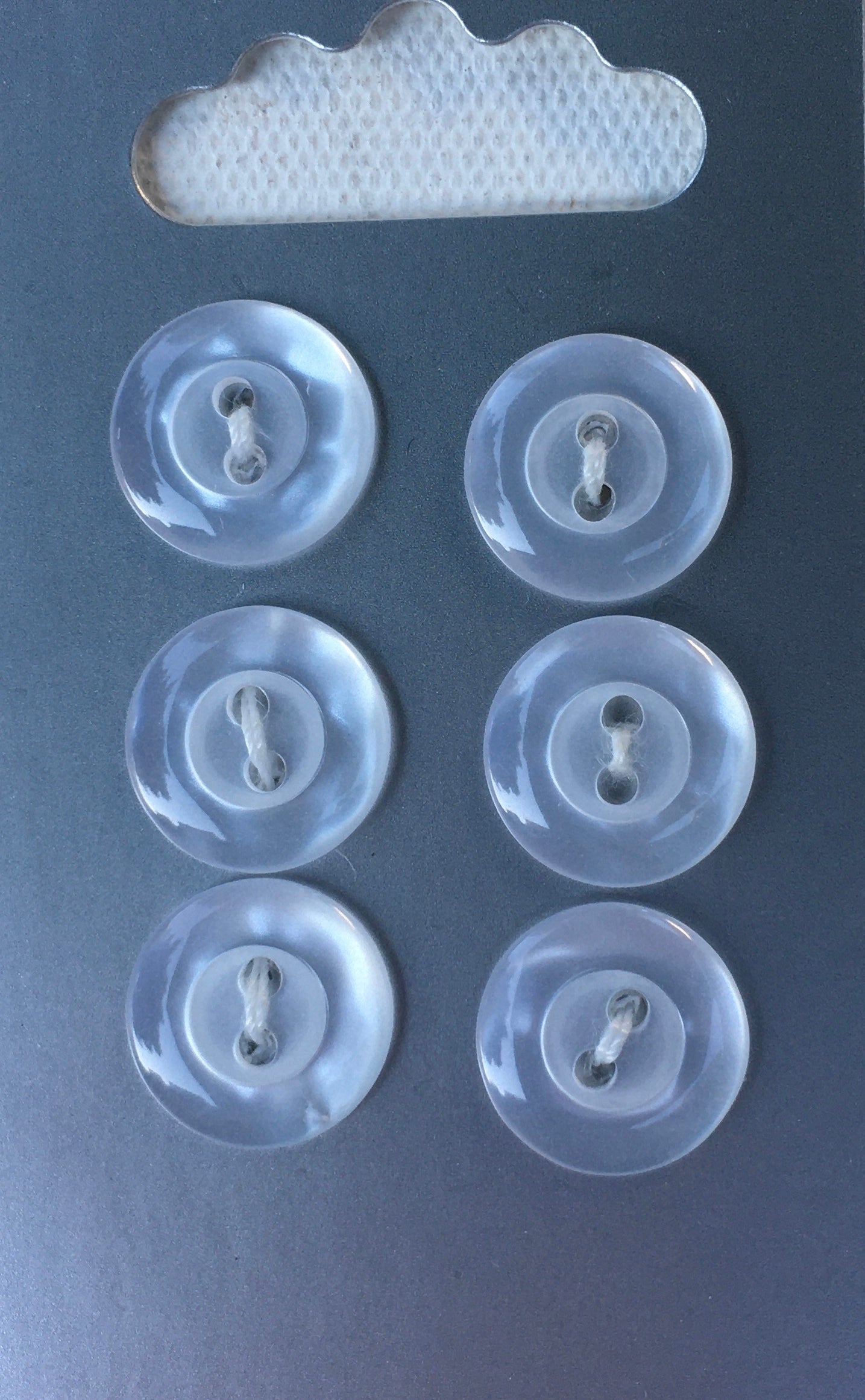 BUT023 Rimmed Round White Medium Button
