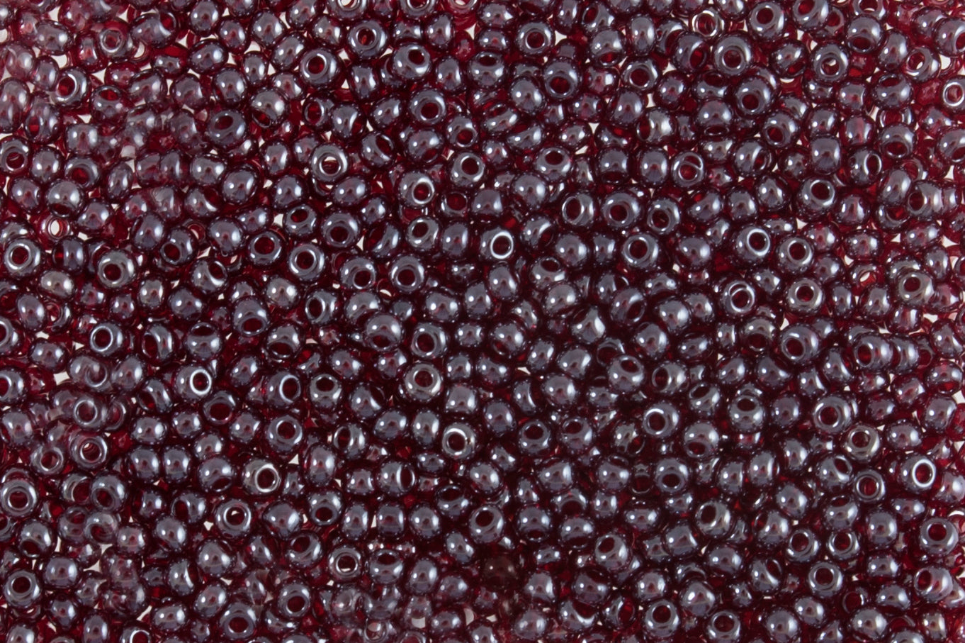 Gutermann Seed Beads 11/0 4395 Garnet