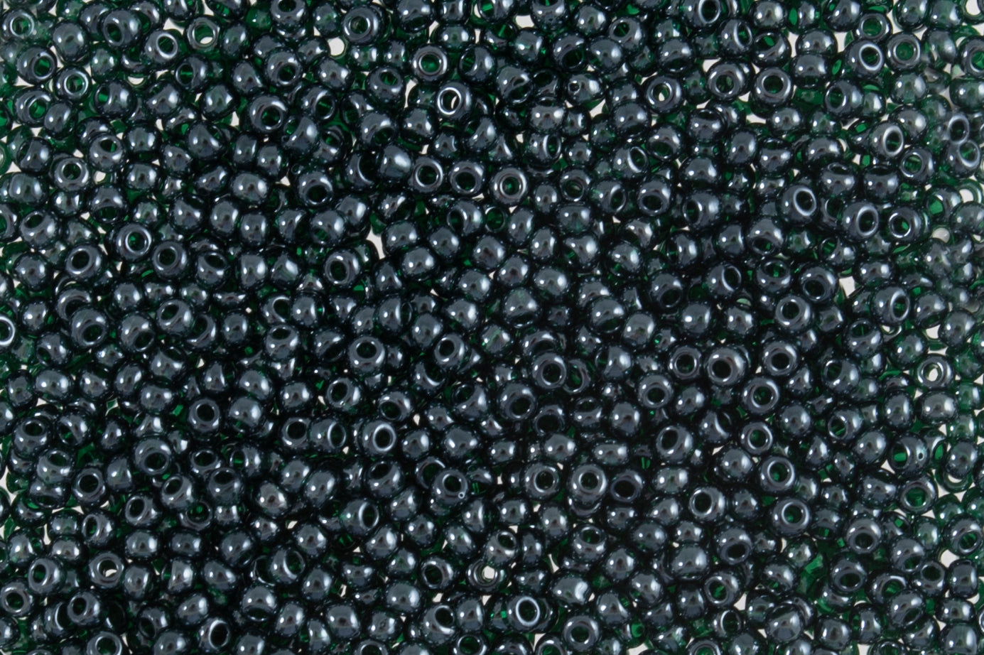 Gutermann Seed Beads 11/0 8220 Grey