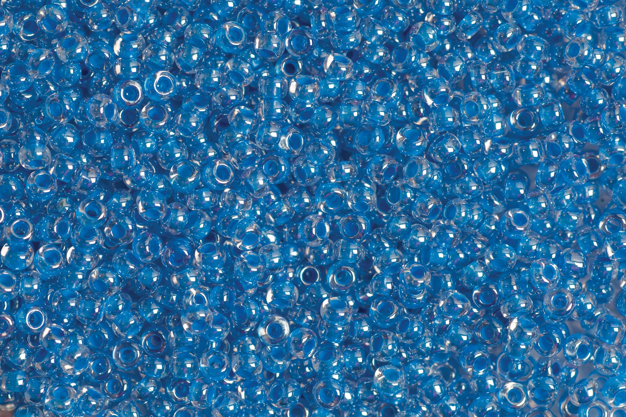 Guttermann Seed Beads 9/0 7215