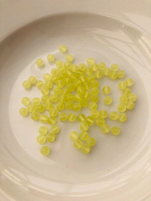 Gutermann Matt Glass Beads 8580 6mm Lemon