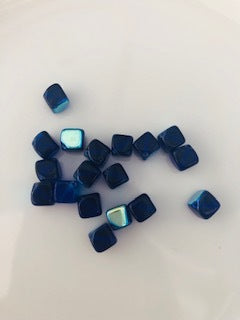 Gutermann Cube Glass Beads 5960 8mm Royal Blue