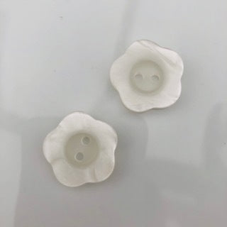 Flower Button 20mm White