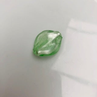 Twisted Glass Bead : Green