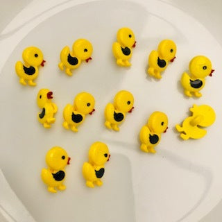 Duck Shaped Walking Button 18mm Yelllow