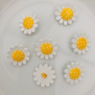 Daisy Button 23mm Yellow
