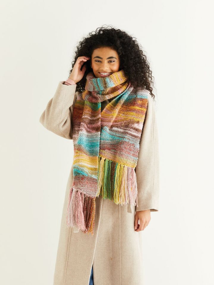 Sirdar 10289 Crochet Scarf in Jewelspun Leaflet