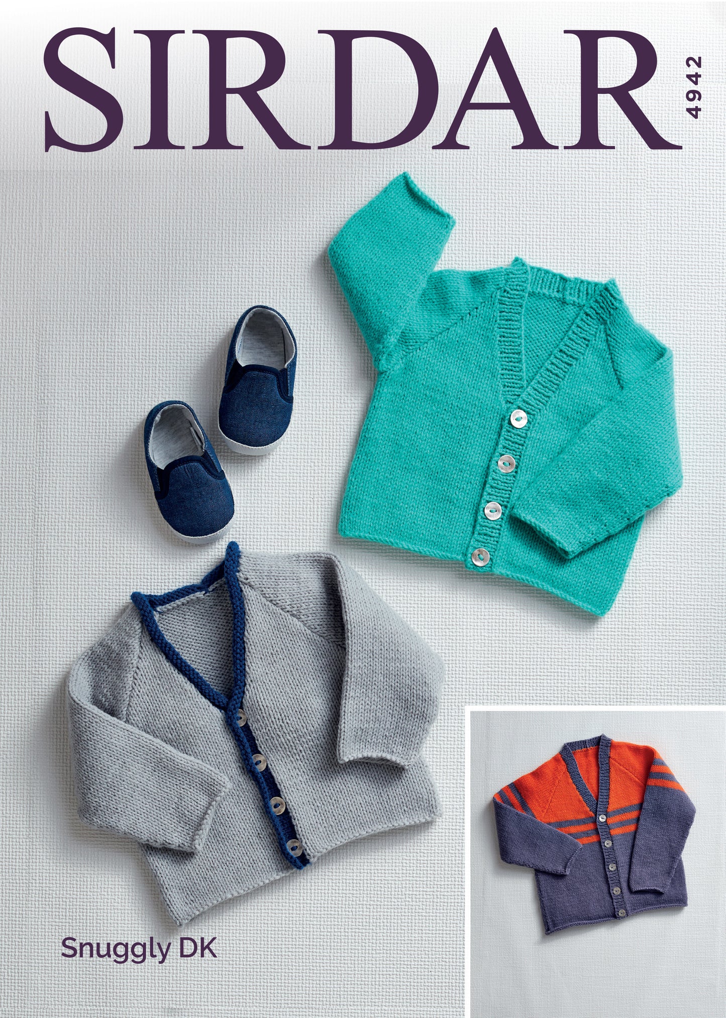 Sirdar 4942 Cardigans in Snuggly DK Leaflet