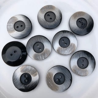Grey/Brown Rimmed Button Size 35mm